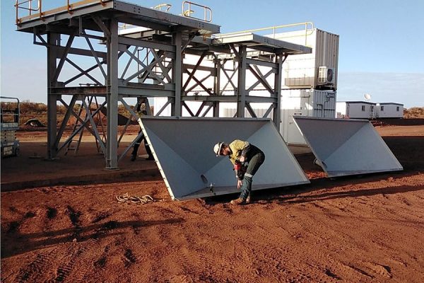 Rinse Structure under chutes, holes need to be redrilled to fit